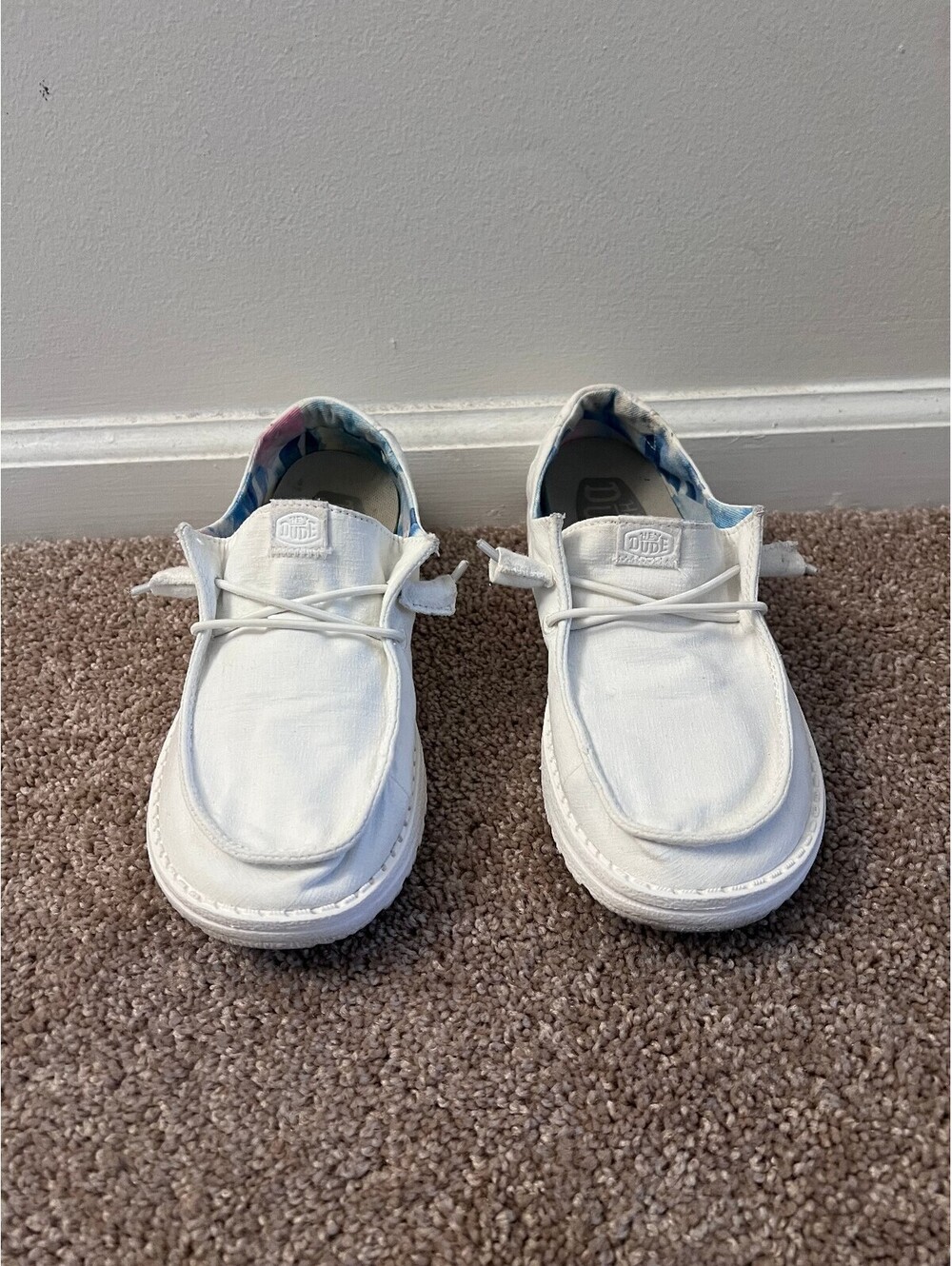 Hey Dude White Silk Moon slip on shoes women size 6